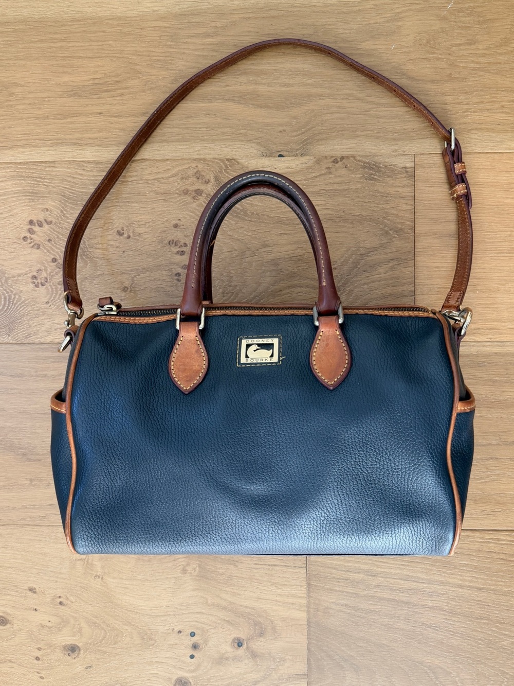 Dooney & Bourke Pebble Leather Duffle Satchel Bag Black Tan Medium Classic Prep